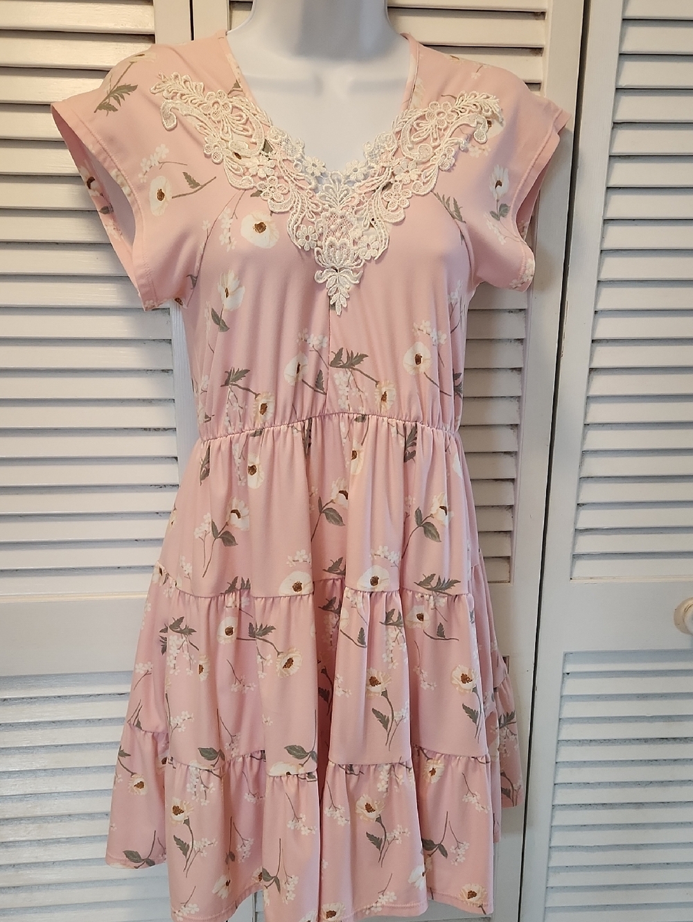 No Boundaries Blush Pink Floral Lace-Trim Tiered Casual Dress